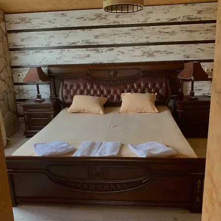 Туристически Комплекс Божура Hotel Sredets